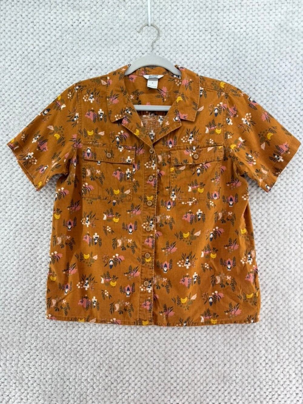 Duluth Top Womens S Brown Novelty Print Gnomes Easter Button Front Pockets